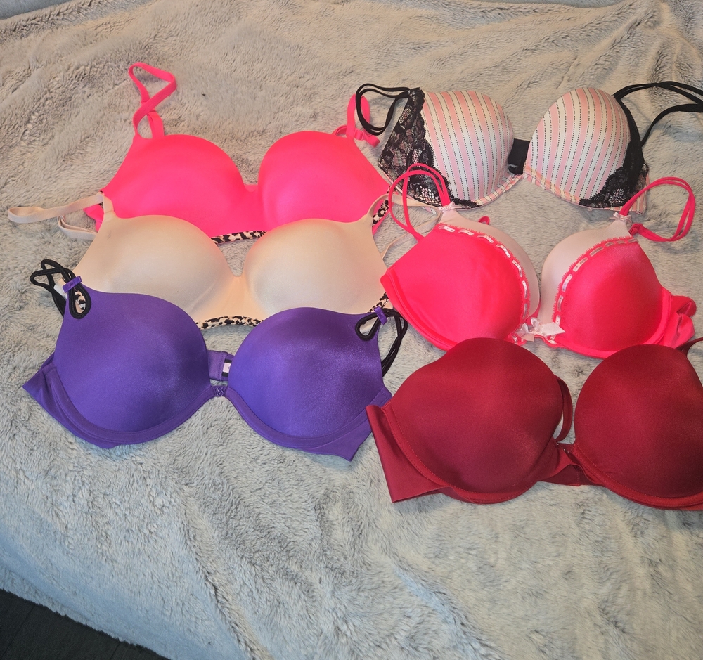 Victoria Secret Push Up Bra Lot